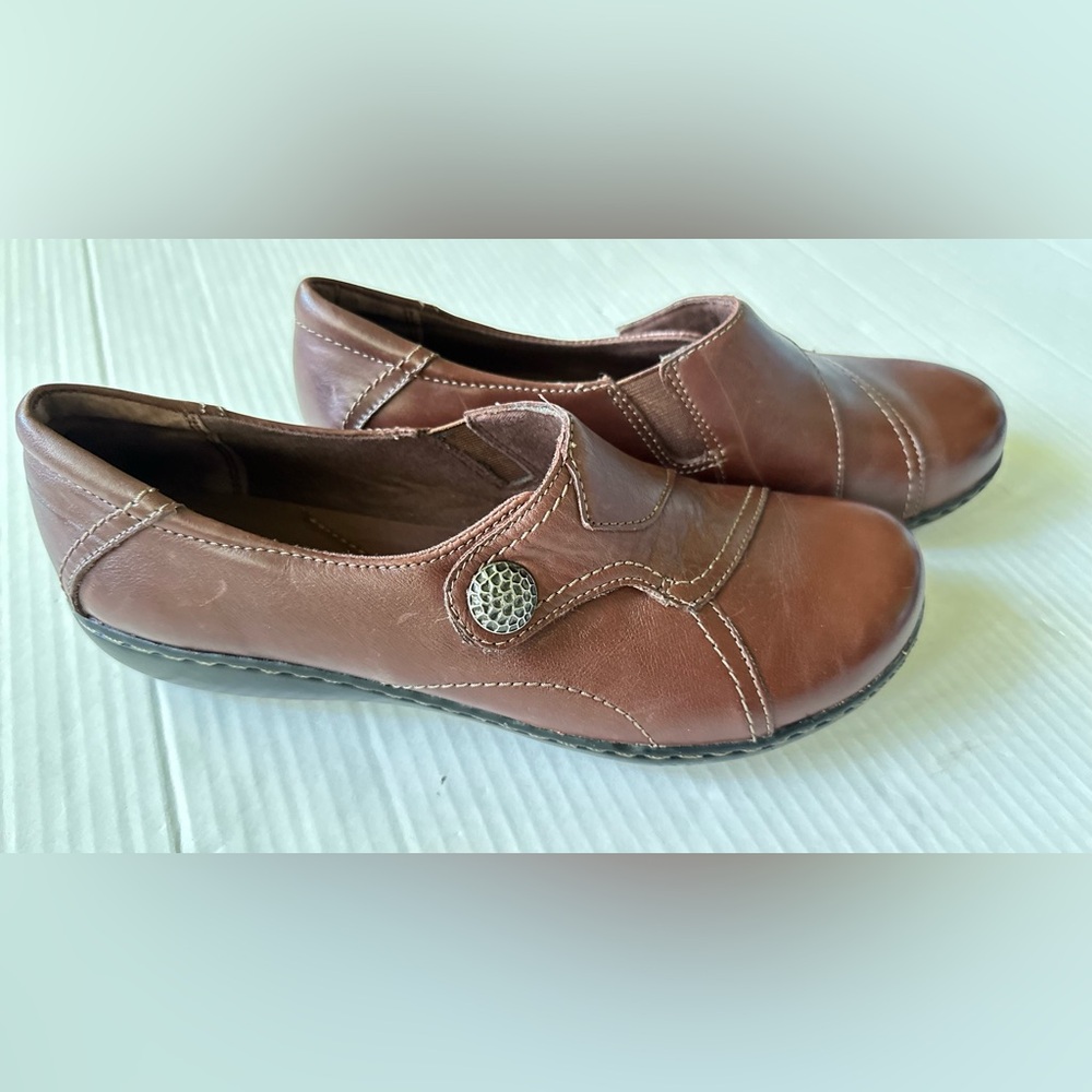 CLARKS Women 10M Bendables Shoes - ASHLAND BEND‎ Brown Leather NWOT
